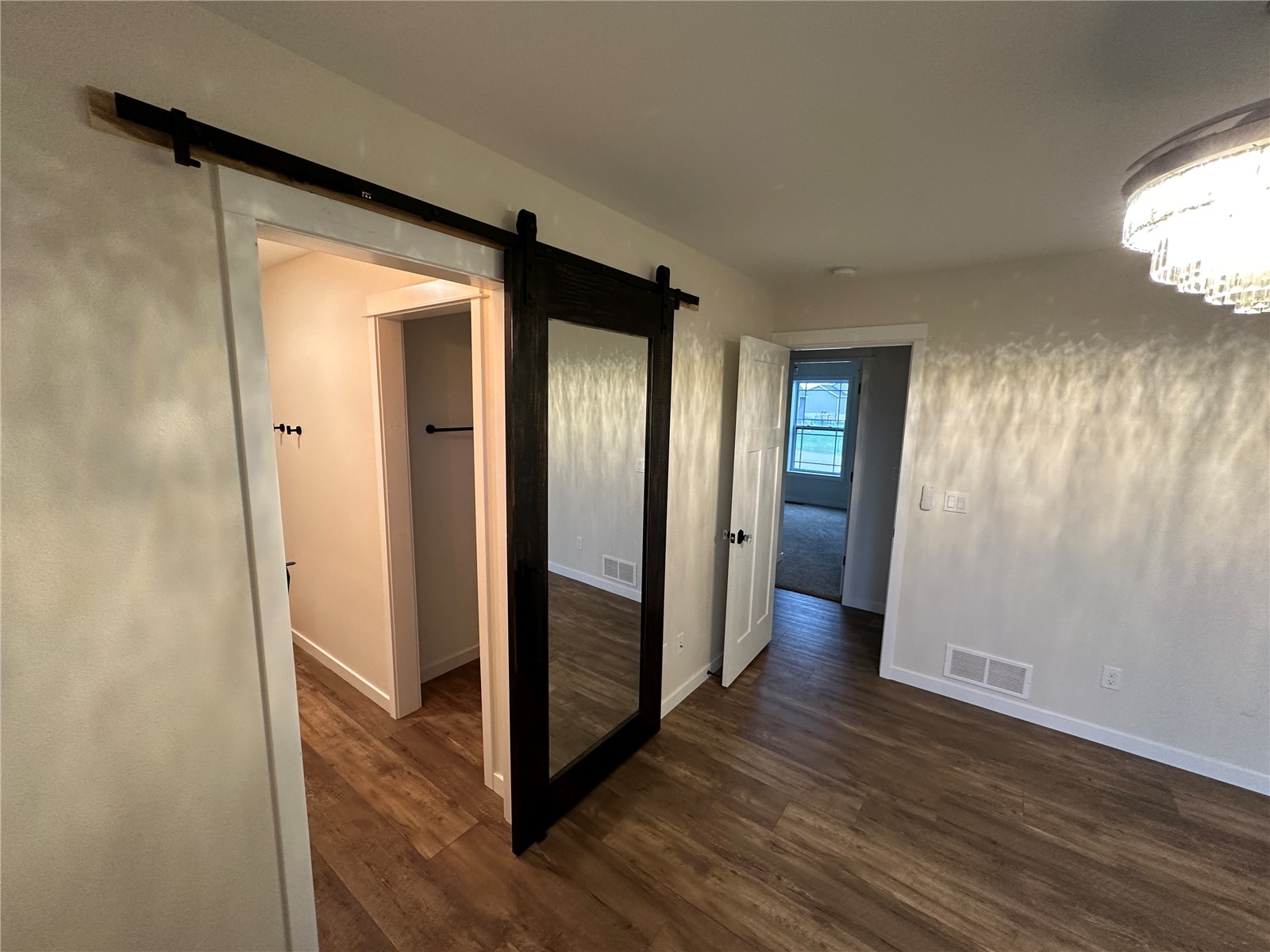 4595 Meadow Creek Drive Palo IA 52324