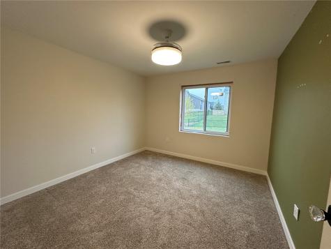 4595 Meadow Creek Drive Palo IA 52324