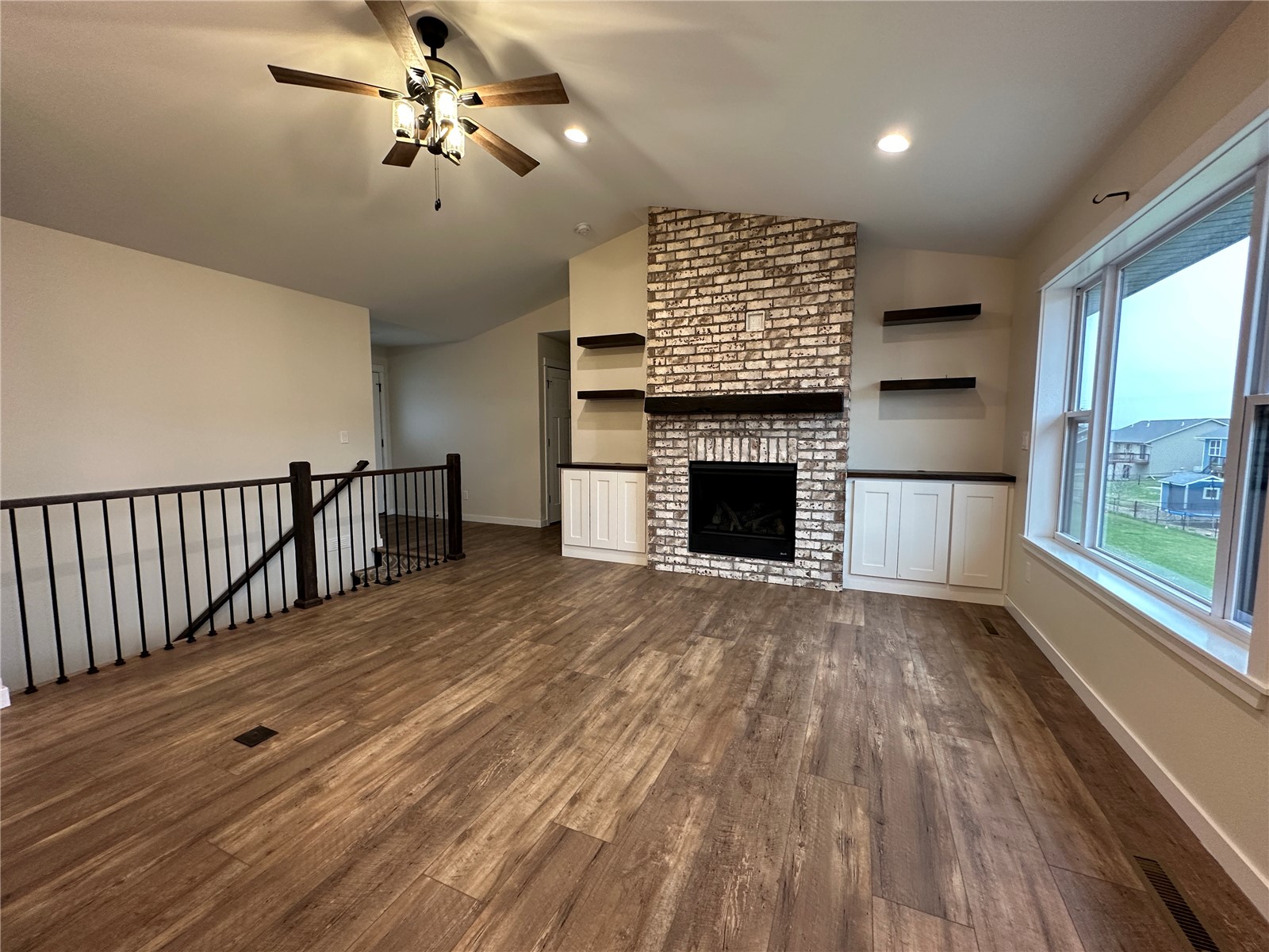 4595 Meadow Creek Drive Palo IA 52324