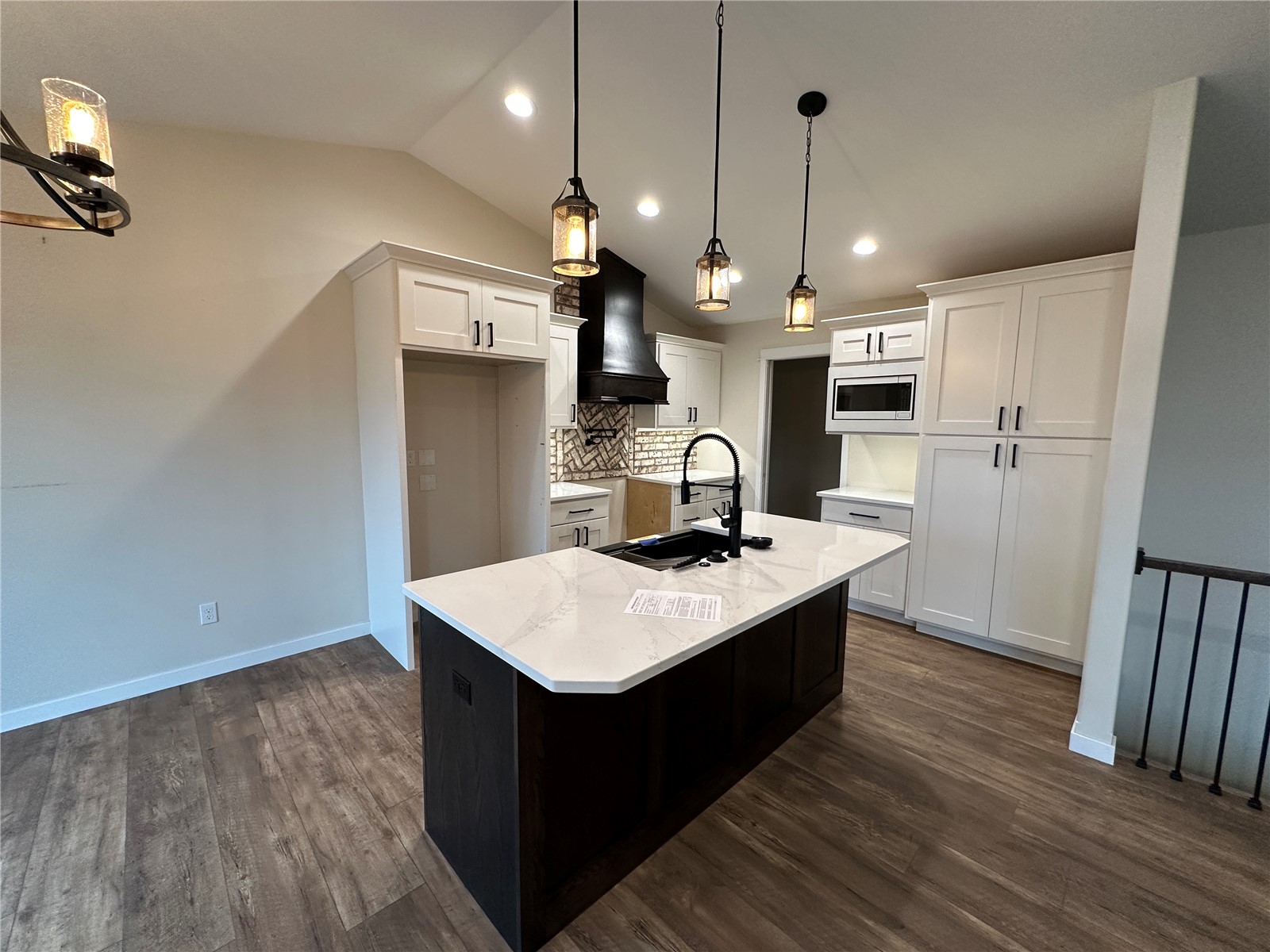 4595 Meadow Creek Drive Palo IA 52324