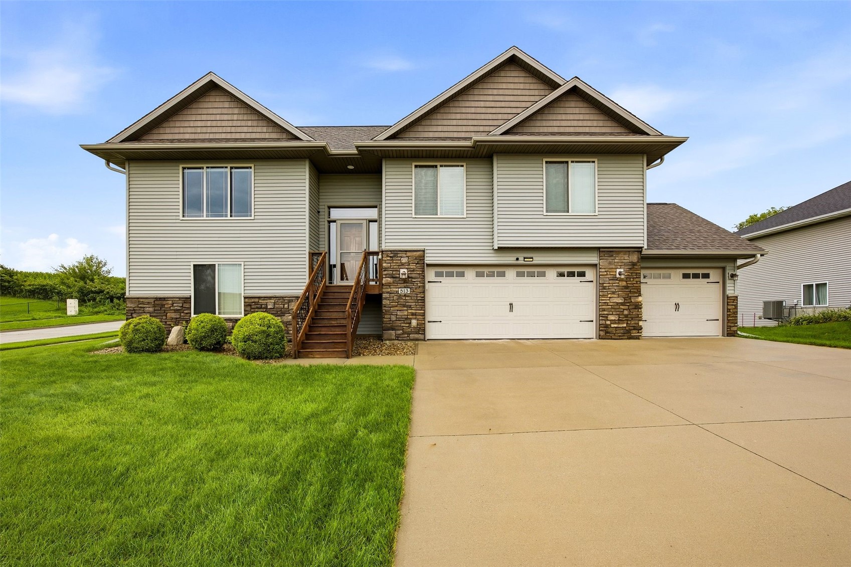 513 Bainberry Street Tiffin IA 52340
