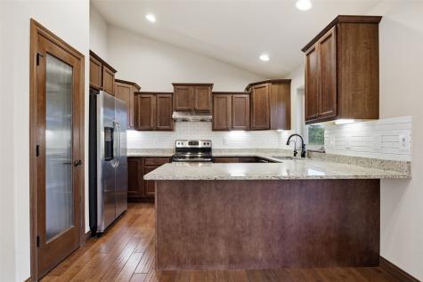 513 Bainberry Street Tiffin IA 52340
