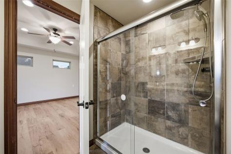 513 Bainberry Street Tiffin IA 52340