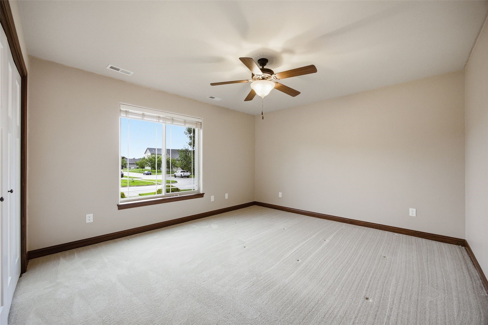513 Bainberry Street Tiffin IA 52340