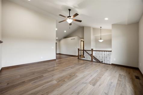513 Bainberry Street Tiffin IA 52340