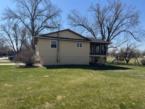 711 12th Street Kalona IA 52247