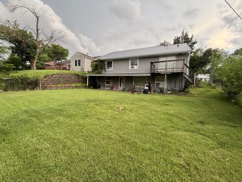 2191 Chandler Street SW Cedar Rapids IA 52404