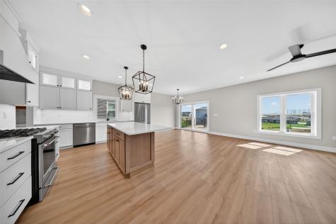 1700 Green Oak Pass Tiffin IA 52340