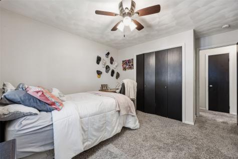 209 N Walnut Street Winfield IA 52659