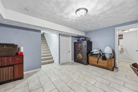209 N Walnut Street Winfield IA 52659
