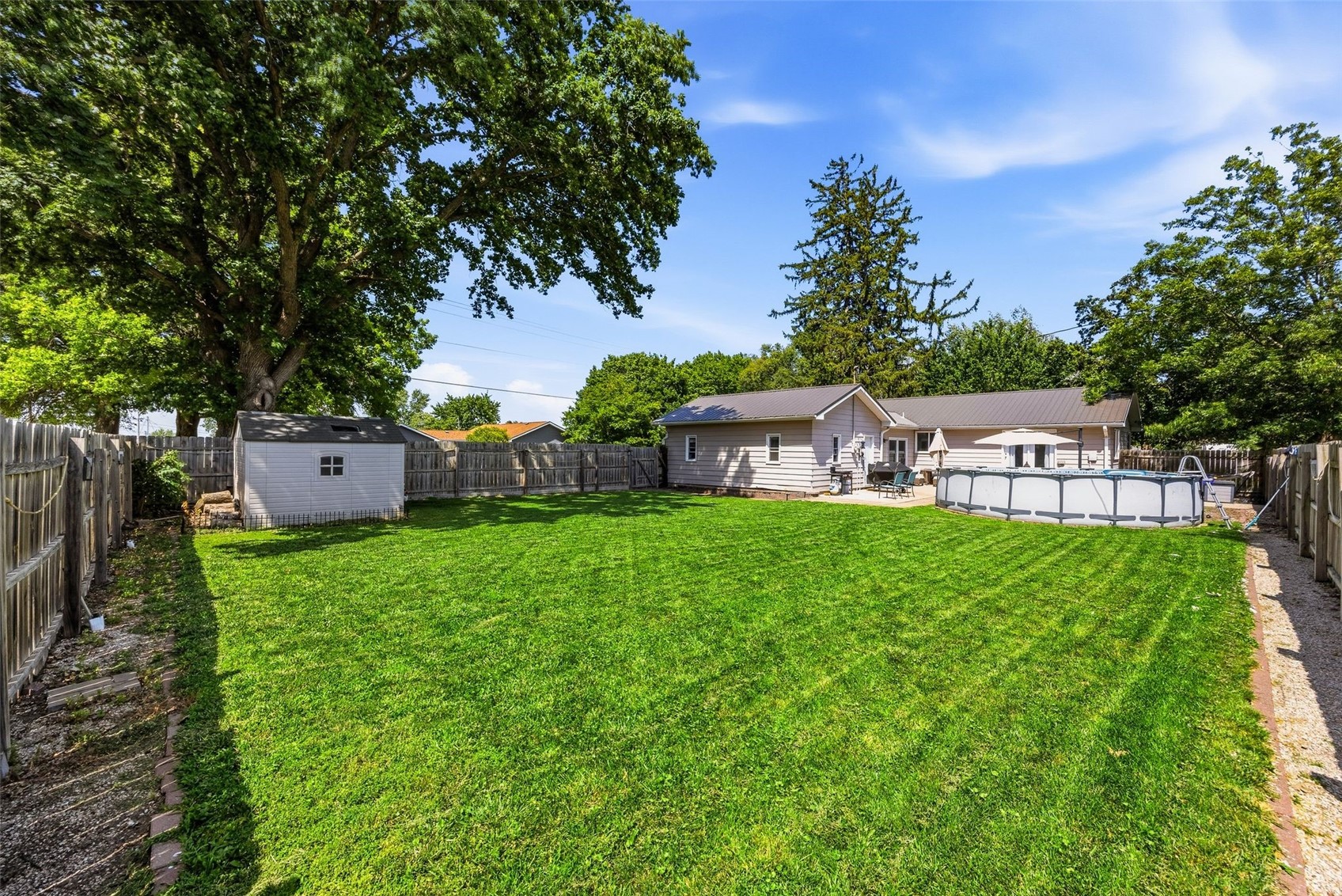 209 N Walnut Street Winfield IA 52659