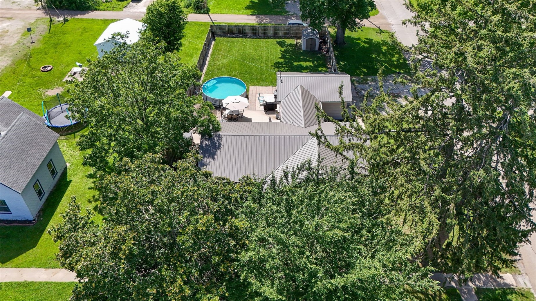 209 N Walnut Street Winfield IA 52659