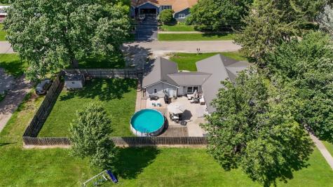 209 N Walnut Street Winfield IA 52659