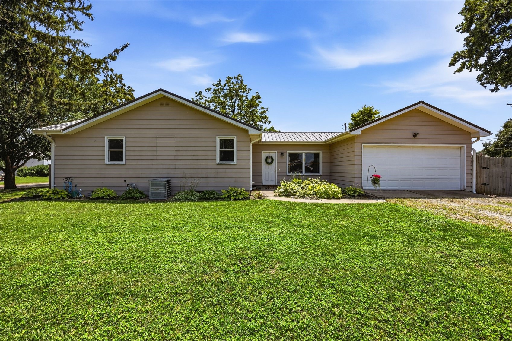 209 N Walnut Street Winfield IA 52659