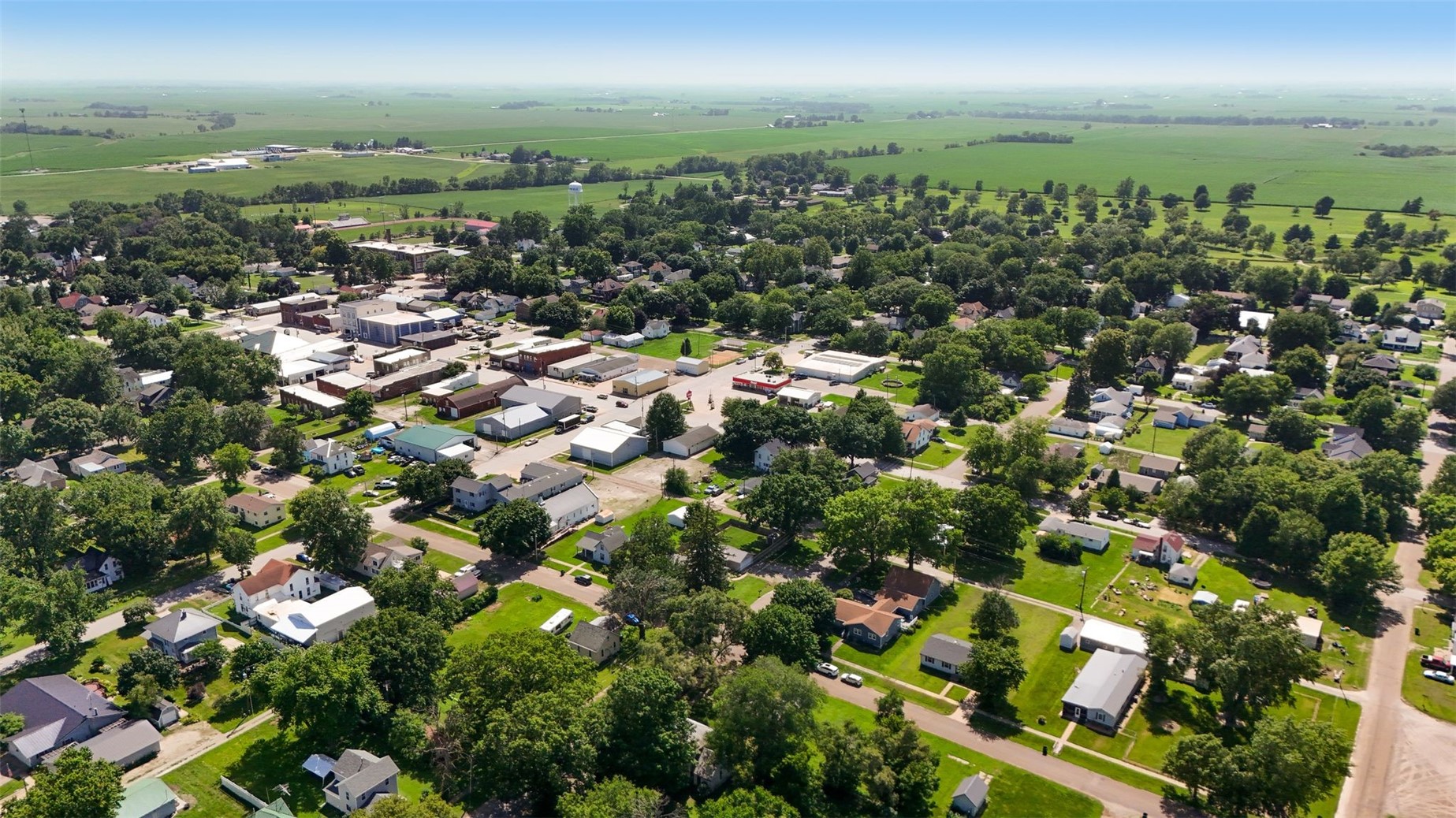 209 N Walnut Street Winfield IA 52659