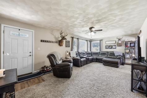 209 N Walnut Street Winfield IA 52659