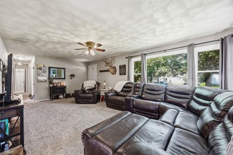 209 N Walnut Street Winfield IA 52659