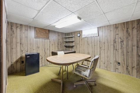 136 Clara Avenue Manchester IA 52057