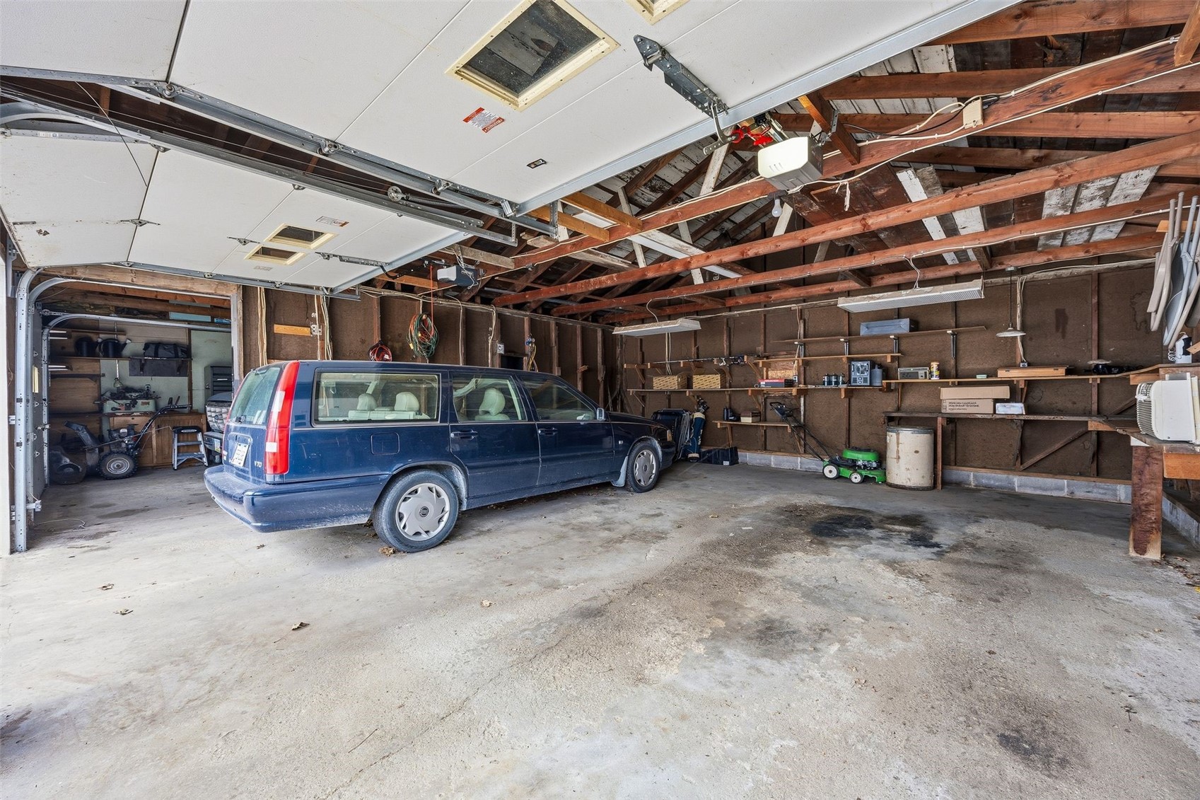 136 Clara Avenue Manchester IA 52057
