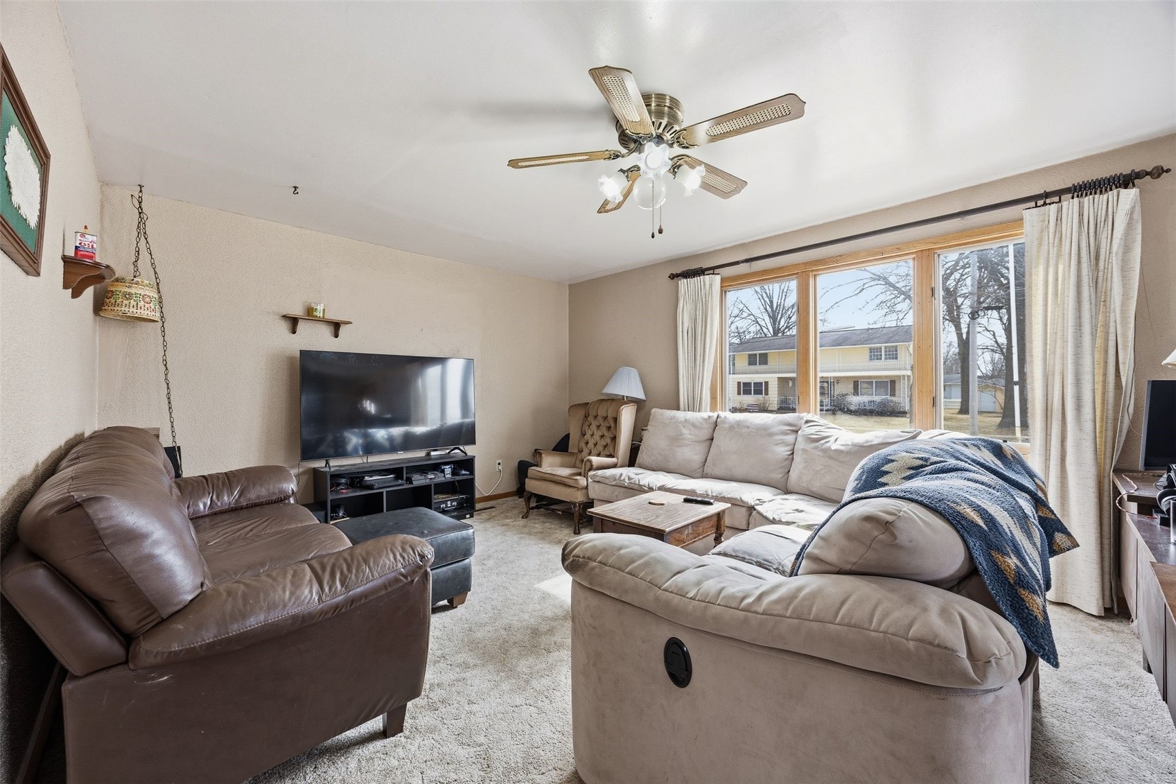 136 Clara Avenue Manchester IA 52057