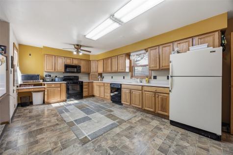 136 Clara Avenue Manchester IA 52057