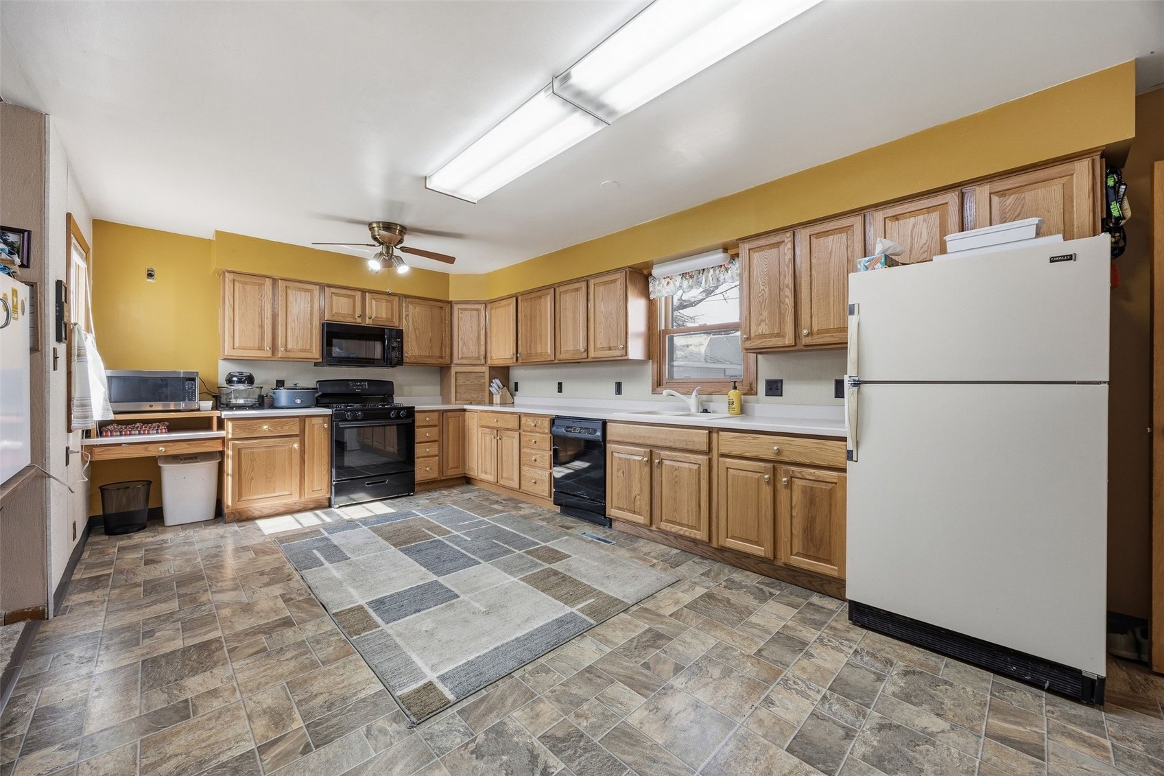 136 Clara Avenue Manchester IA 52057