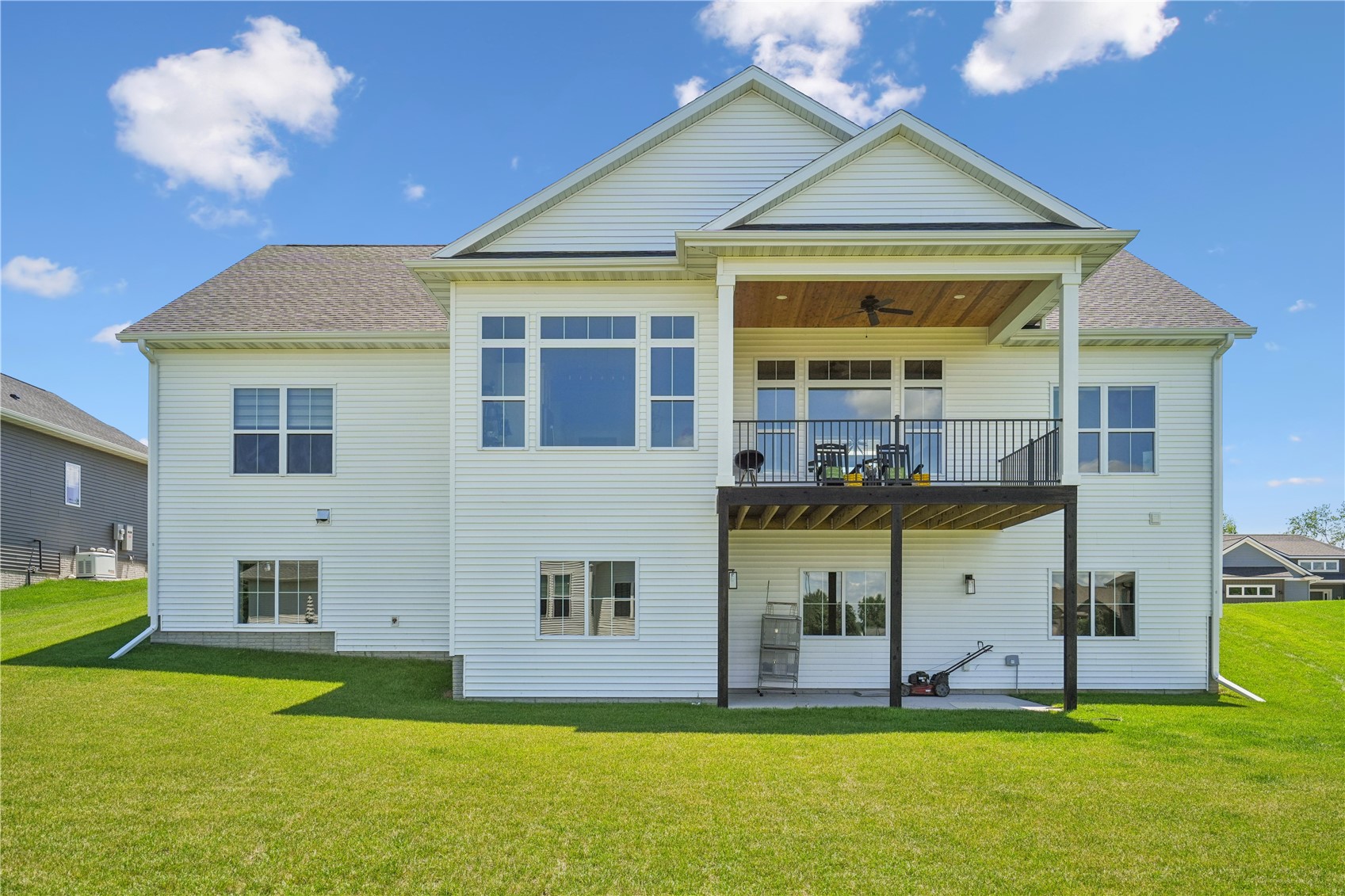 6118 Rapids Ridge Road NE Cedar Rapids IA 52411