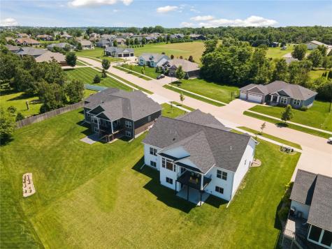 6118 Rapids Ridge Road NE Cedar Rapids IA 52411