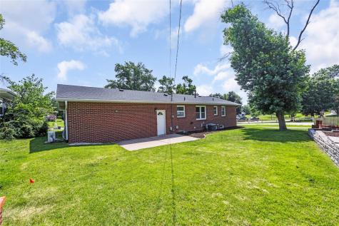 1449 25th Street SE Cedar Rapids IA 52403