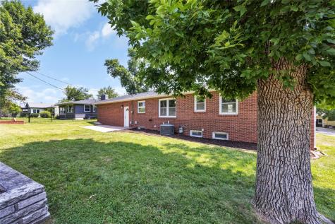 1449 25th Street SE Cedar Rapids IA 52403