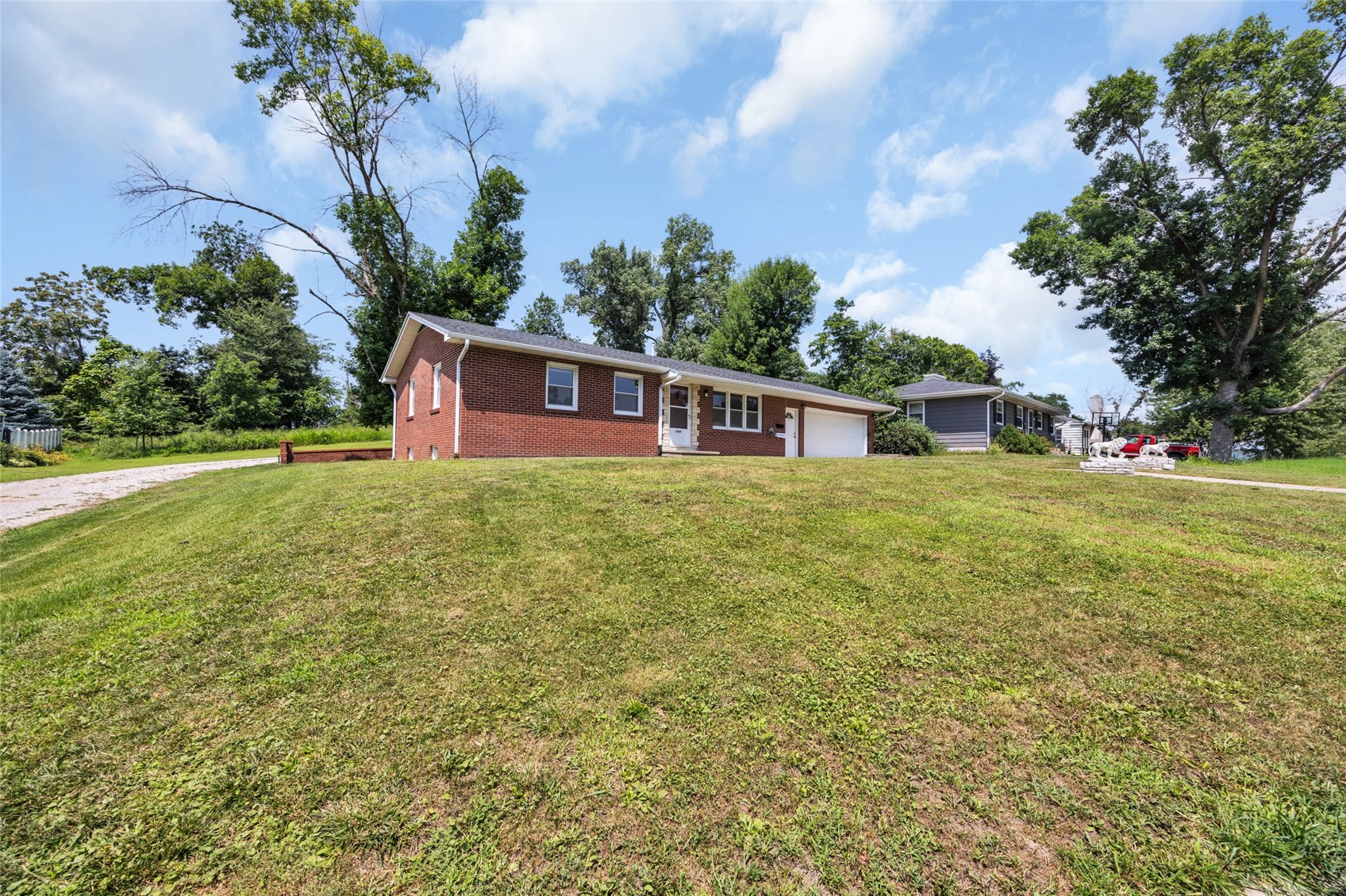 1449 25th Street SE Cedar Rapids IA 52403