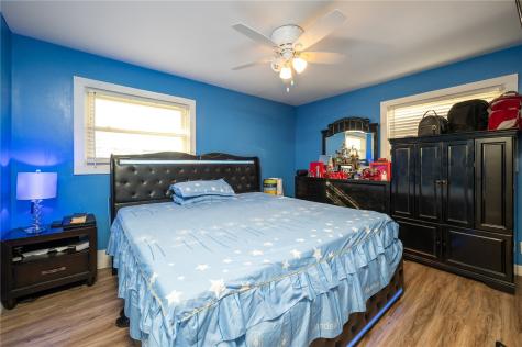 4609 Pineview Drive NE Cedar Rapids IA 52402