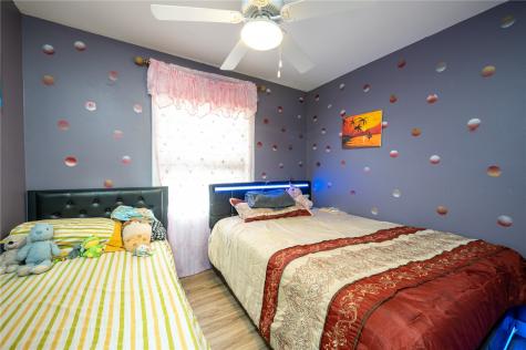 4609 Pineview Drive NE Cedar Rapids IA 52402