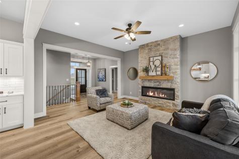 5327 Silver Ridge Marion IA 52302