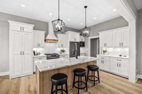 5327 Silver Ridge Marion IA 52302