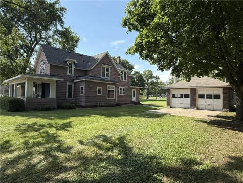 514 2nd Street NW Independence IA 50644