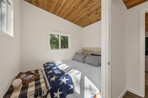 24404 204th Avenue Manchester IA 52057