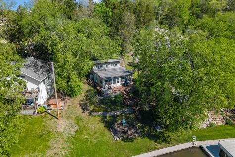 24404 204th Avenue Manchester IA 52057