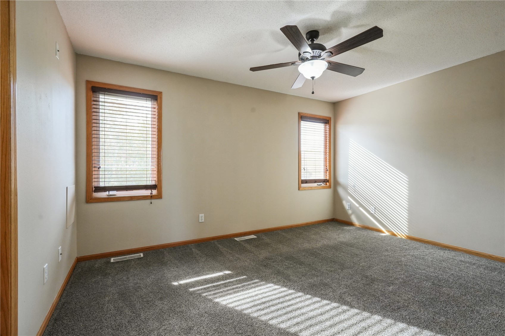 829 71st Street NE Cedar Rapids IA 52402