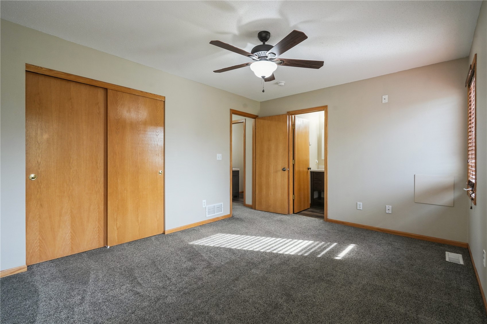 829 71st Street NE Cedar Rapids IA 52402
