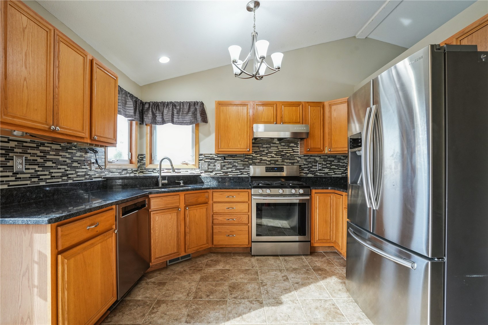 829 71st Street NE Cedar Rapids IA 52402