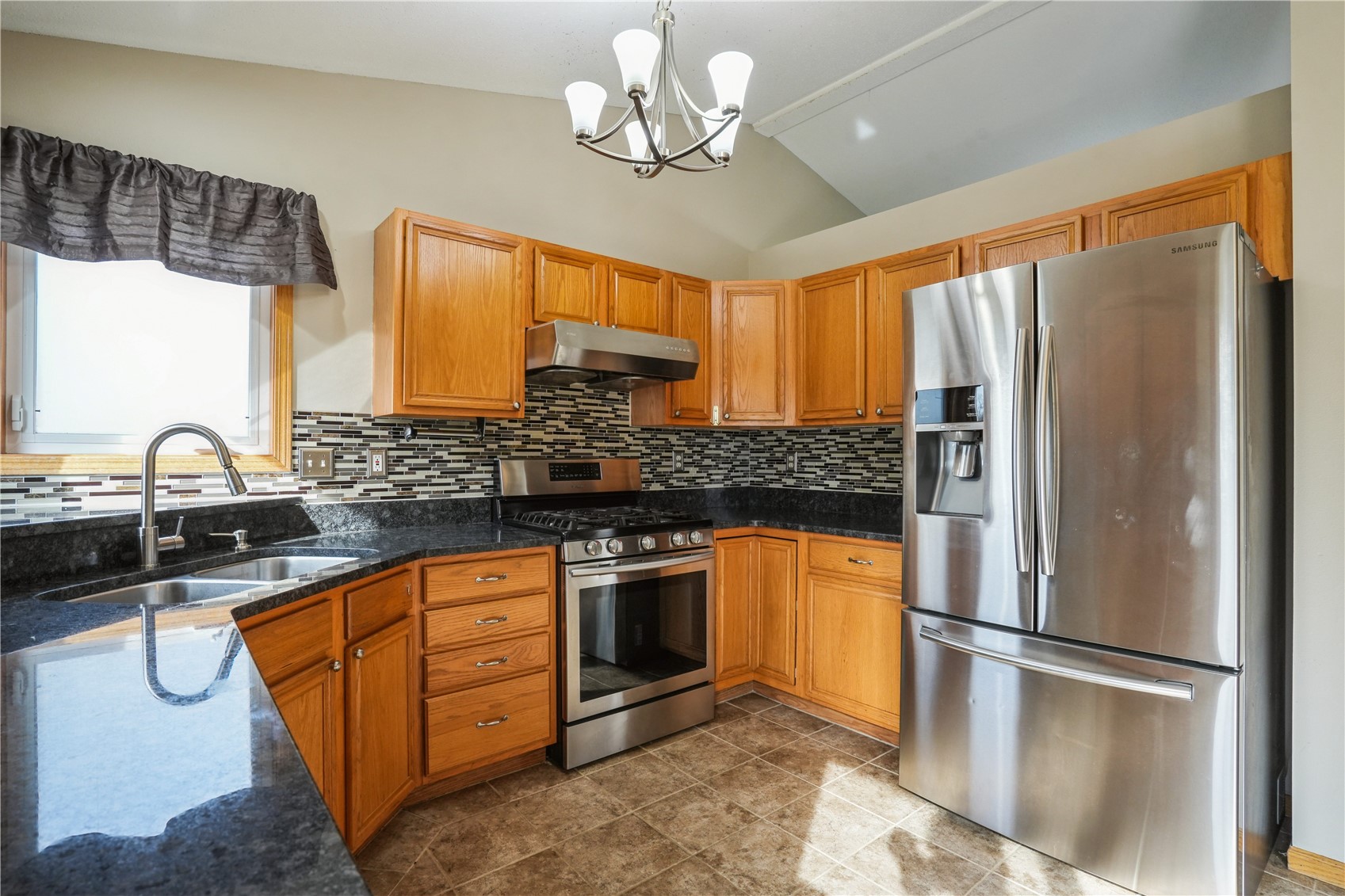829 71st Street NE Cedar Rapids IA 52402