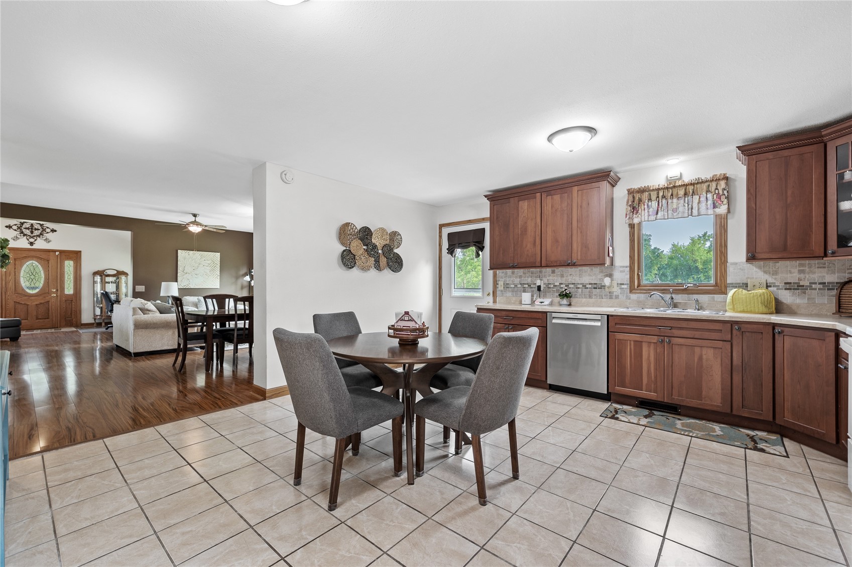 4427 J Street SW Cedar Rapids IA 52404