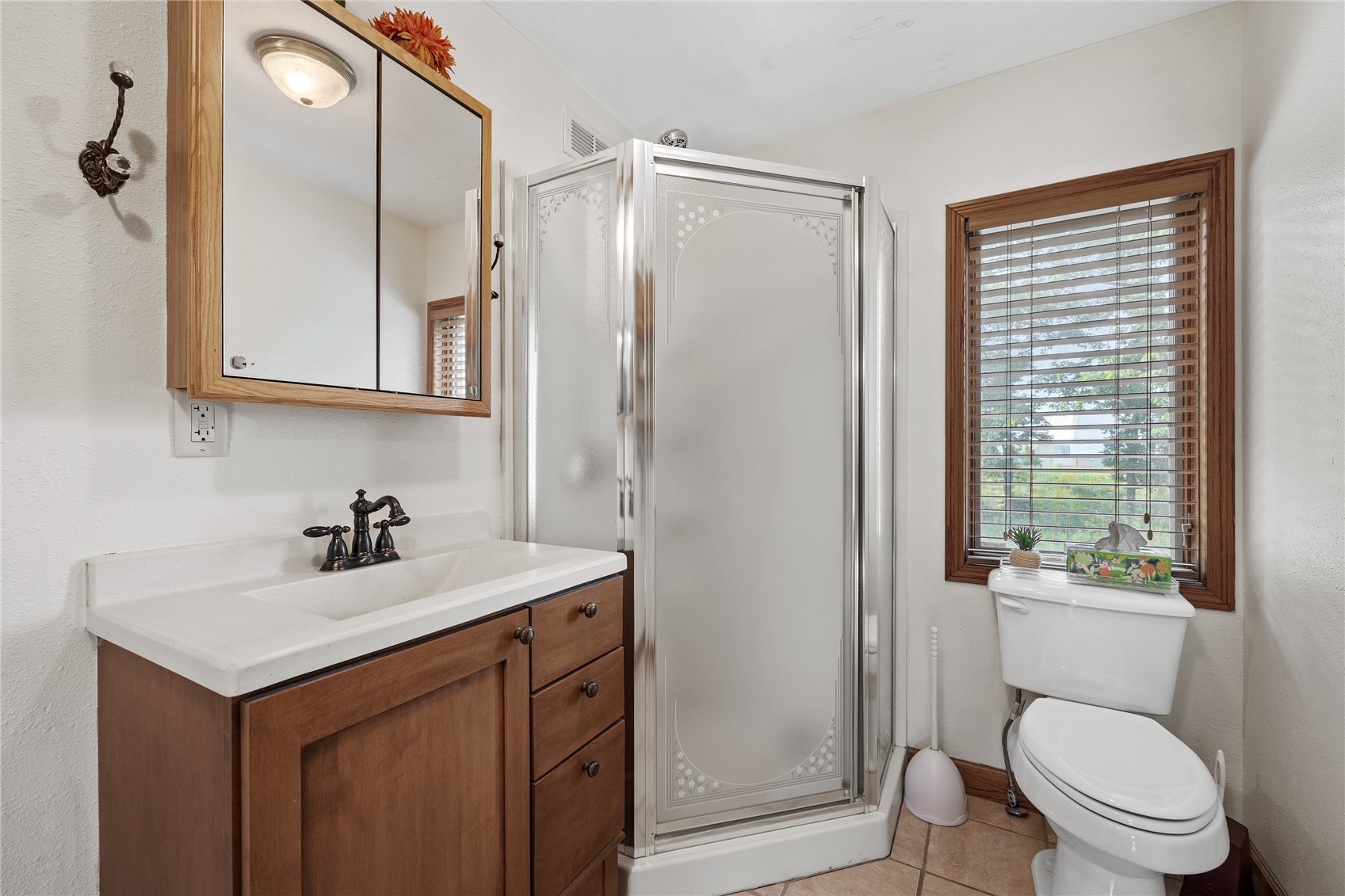 4427 J Street SW Cedar Rapids IA 52404