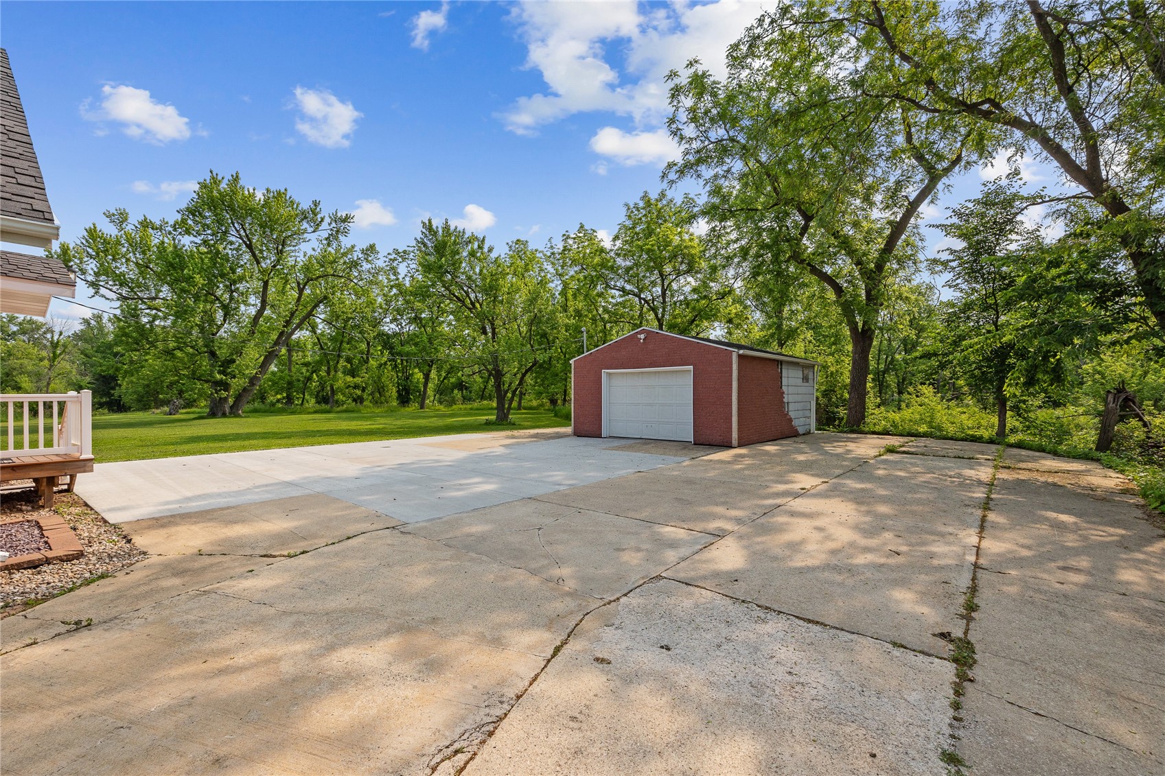 4427 J Street SW Cedar Rapids IA 52404