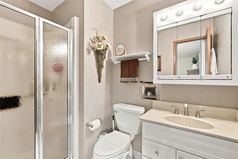 4806 Montclair Drive NW Cedar Rapids IA 52405