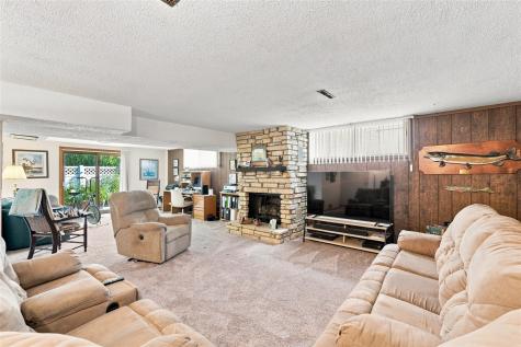 4806 Montclair Drive NW Cedar Rapids IA 52405