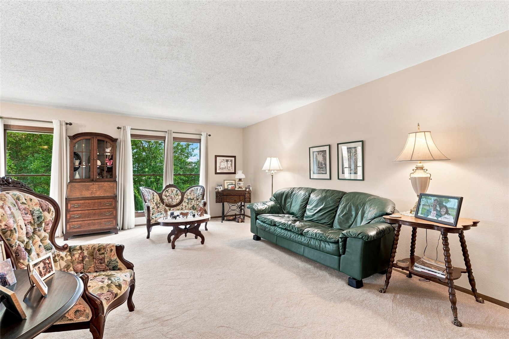 4806 Montclair Drive NW Cedar Rapids IA 52405