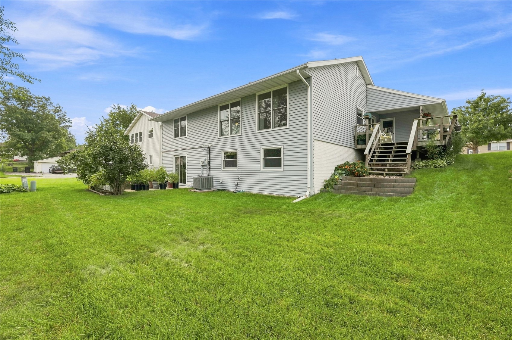4806 Montclair Drive NW Cedar Rapids IA 52405