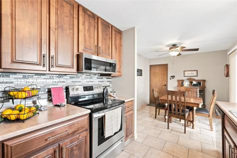 4806 Montclair Drive NW Cedar Rapids IA 52405